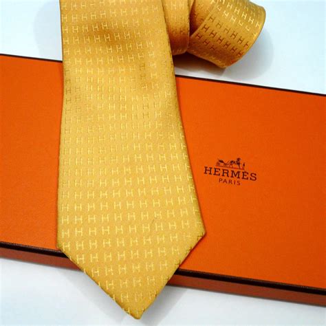 clean hermes tie